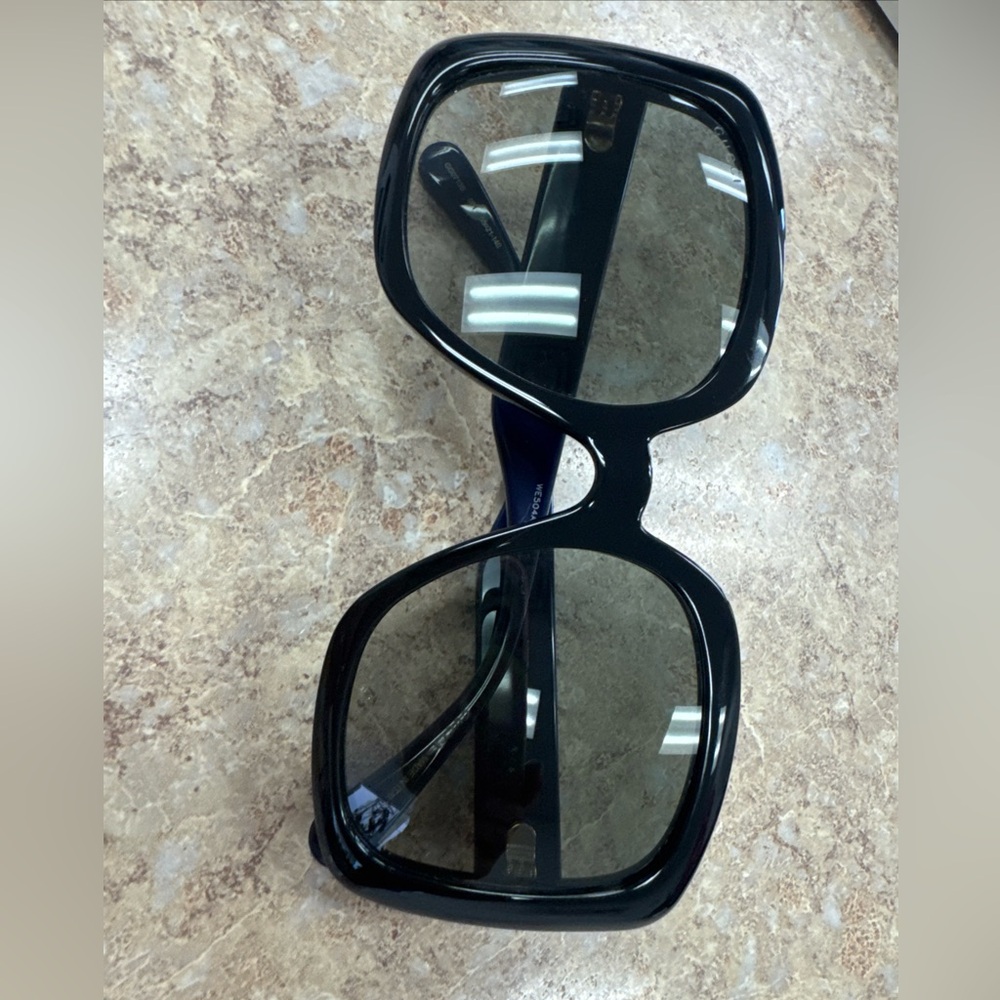 New GUCCI
GG0713S 55-21-140